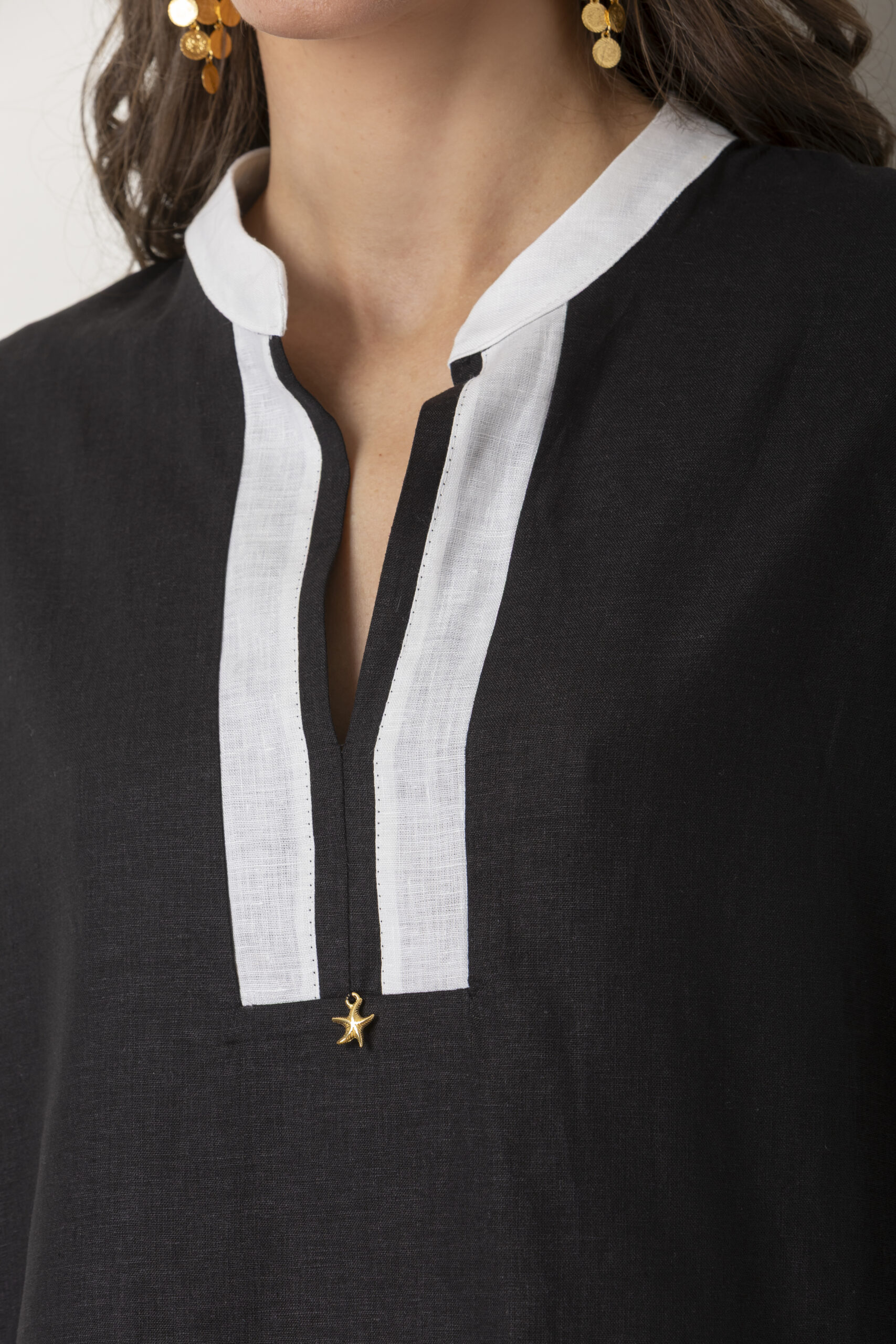 ETOILE CORAL Black top and shorts with white linen details Ariadne combo 2